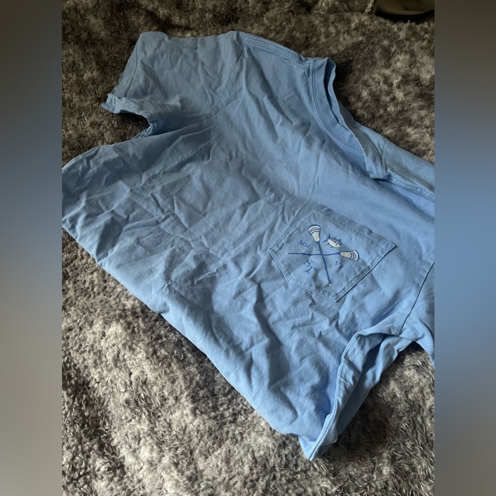 Southern Tide tee